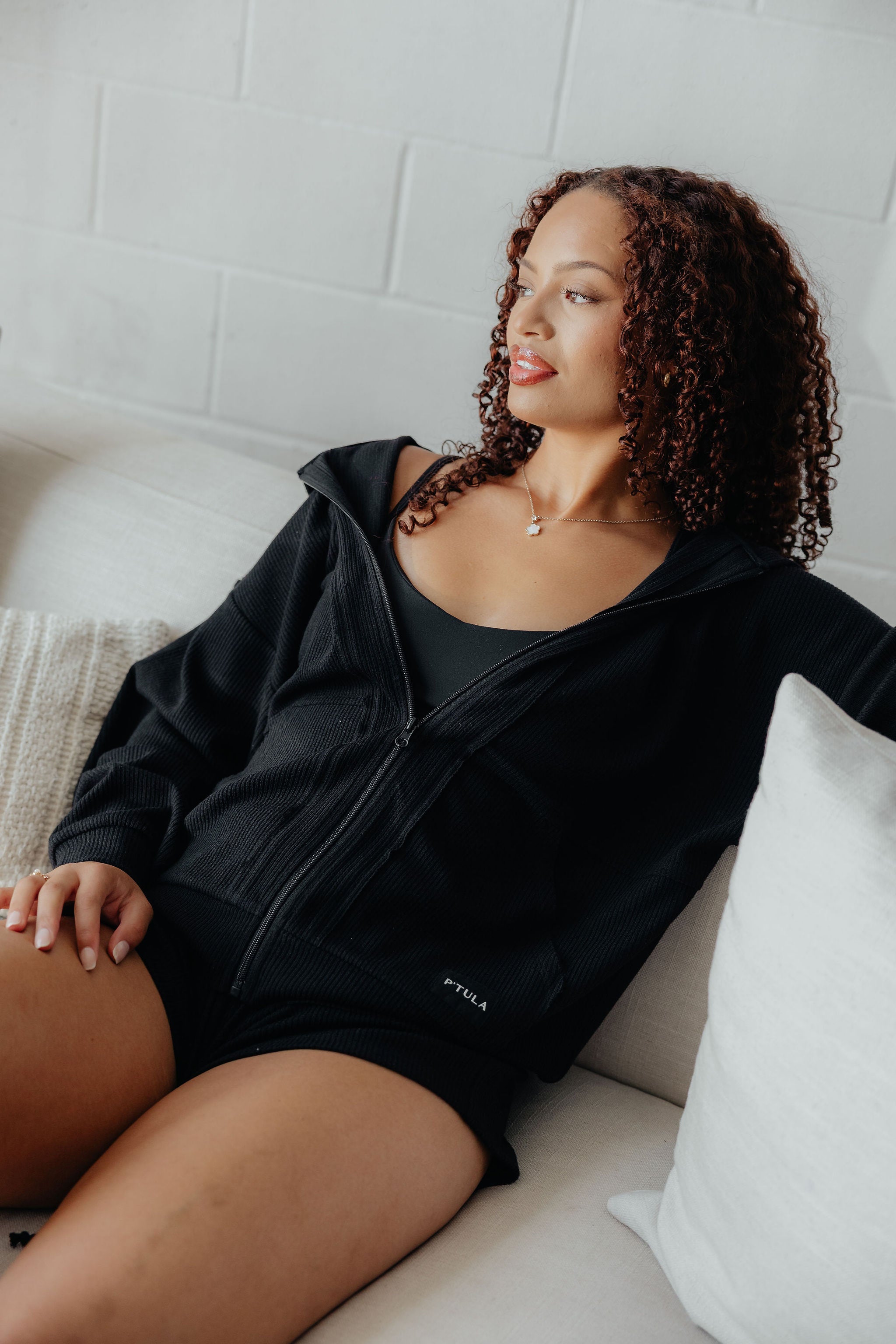 Comfort Knit Zip Up Ptula