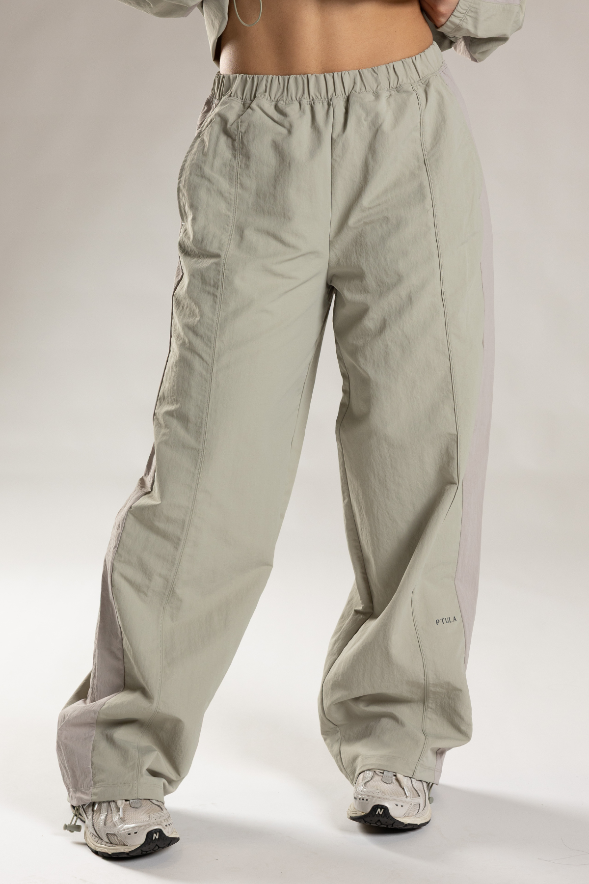 Motionweave Oversize Track Pant – Ptula