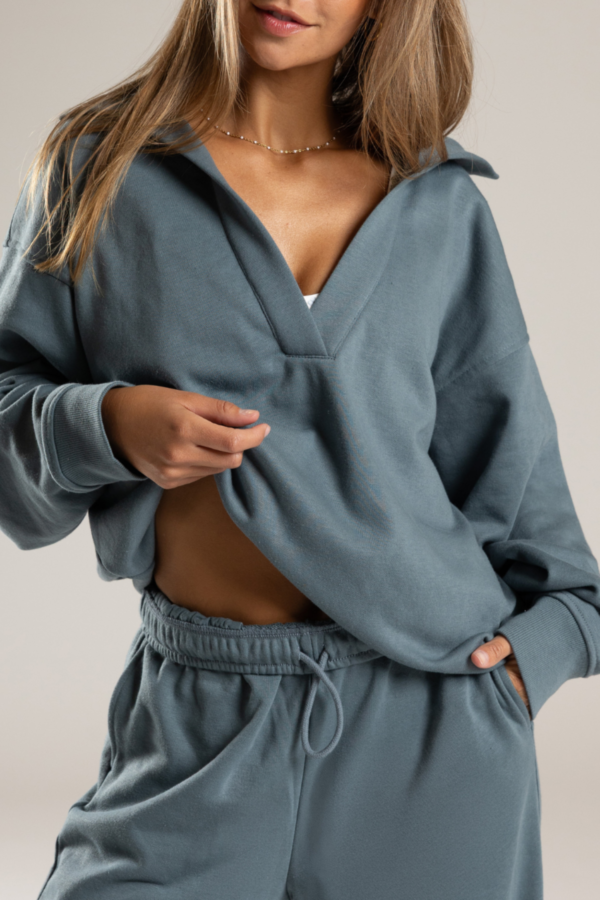 Terrysoft Deep V Sweatshirt – Ptula