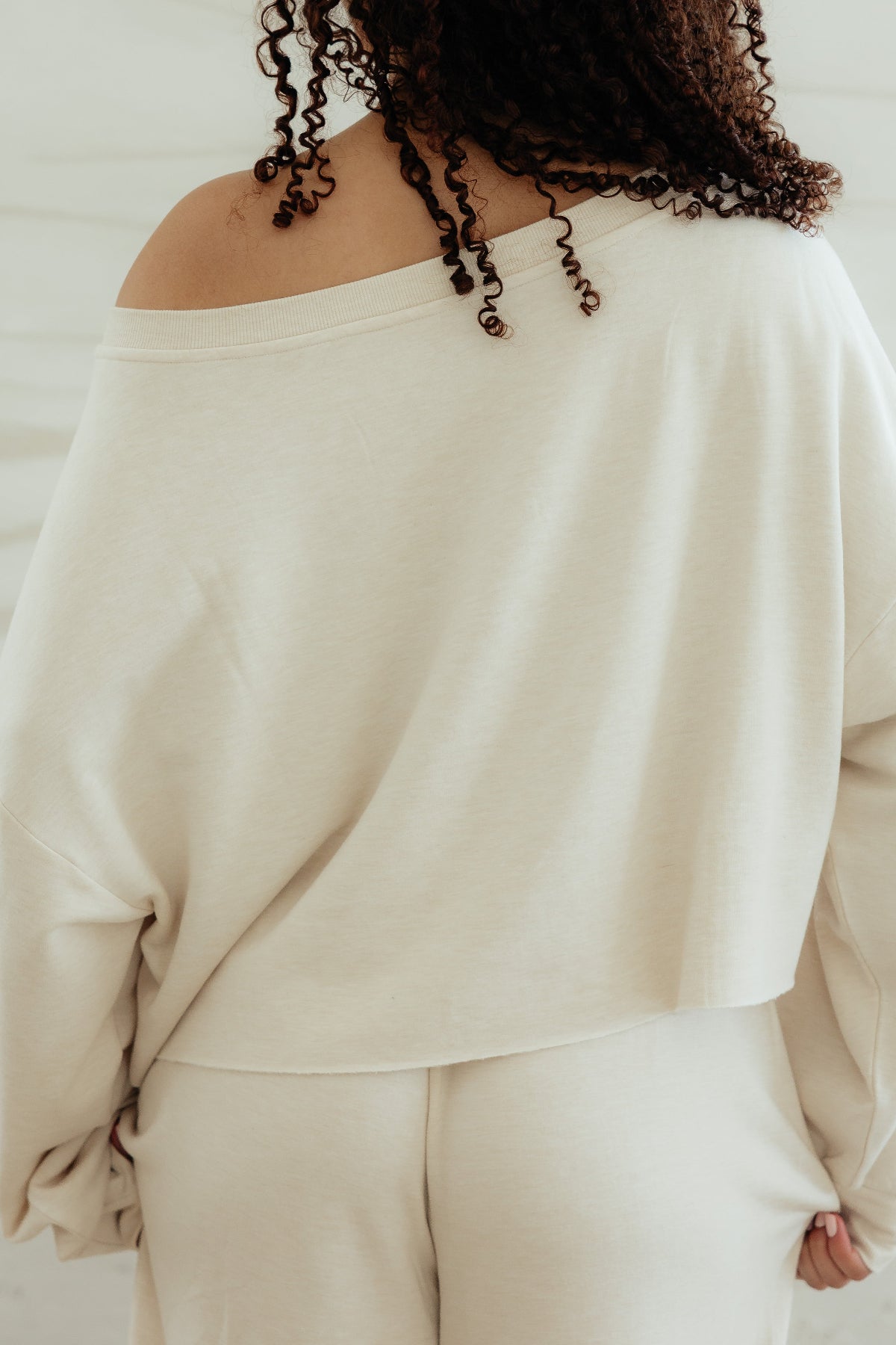 Weekend Fleece Off Shoulder Pullover – Ptula